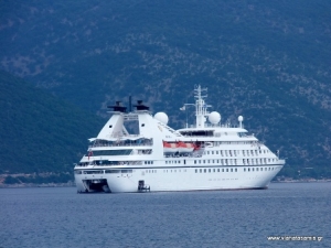 Με Αμερικανούς και Αυστραλούς το -Seabourn Spirit- σήμερα στη Σάμη.